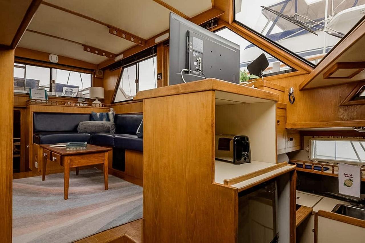 2Br Spacious & Comfy 43' Yacht - Heat & Ac - On The Freedom Trail - Best Nights Sleep ボストン エクステリア 写真