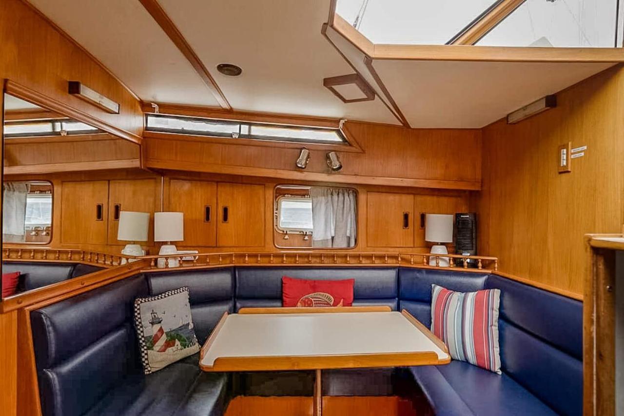 2Br Spacious & Comfy 43' Yacht - Heat & Ac - On The Freedom Trail - Best Nights Sleep ボストン エクステリア 写真